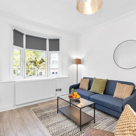 Modern Two Bedroom Apartment With Free Parking! London Exterior foto